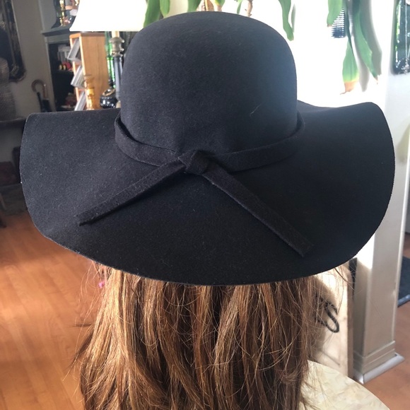 Vintage Black Wide Brim Hat main image 4